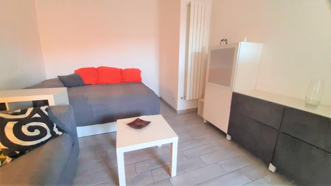 Accomodo Mim23 Monolocale Navigli Apartman Milánó Kültér fotó