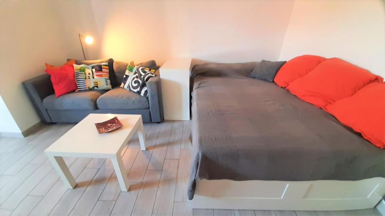 Accomodo Mim23 Monolocale Navigli Apartman Milánó Kültér fotó